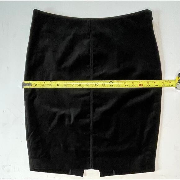 The Limited Black Velvet Pencil Mini Skirt Women’s 4 Lined Classic Chic Workwear - Picture 4 of 10